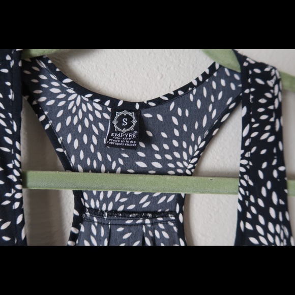 ‘Empyre’ Summer tank racer back eyelet hook - Picture 4 of 8